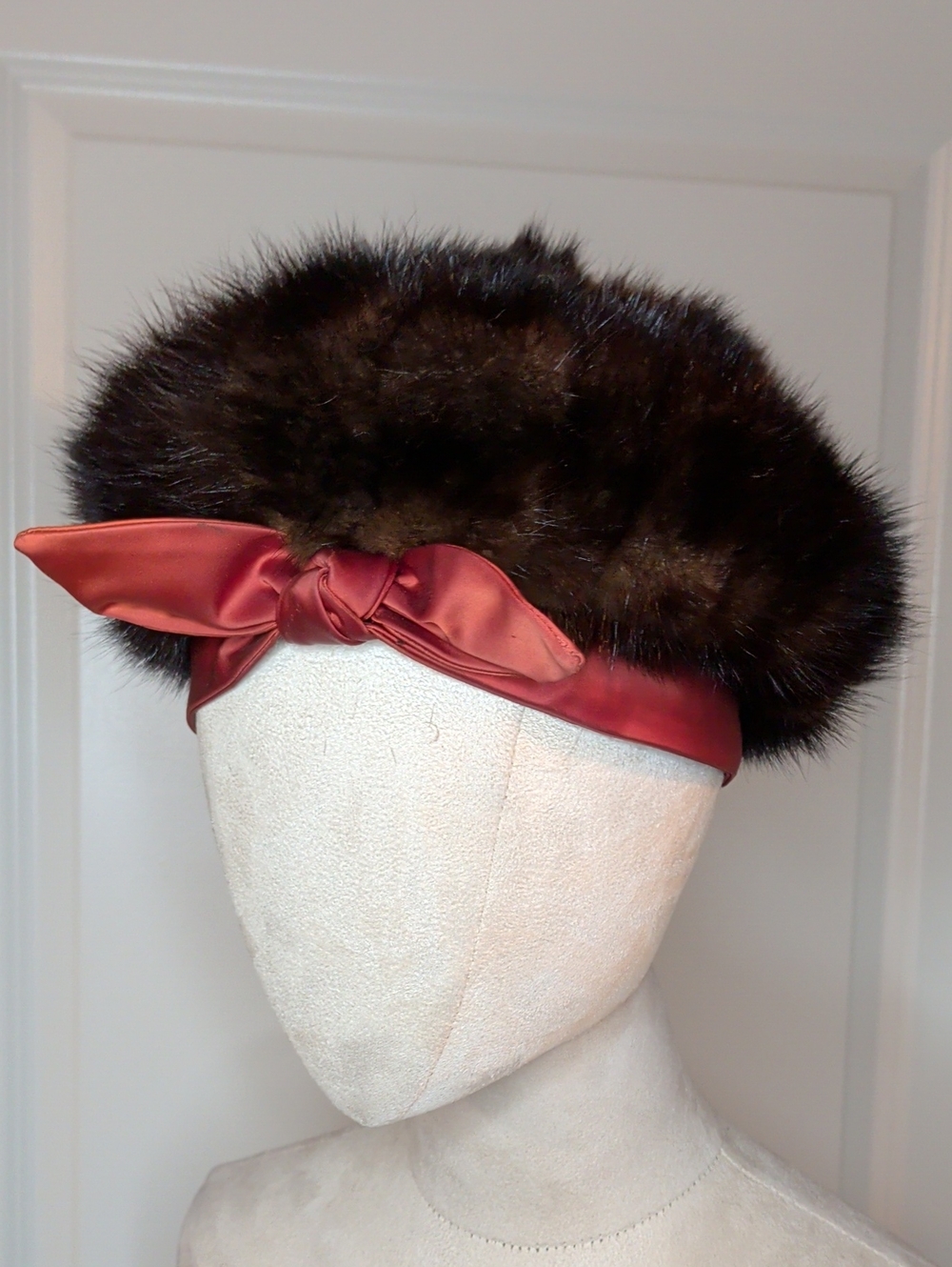 Vintage 60s I Magnin Brown Real Fur Hat Orange Satin Bow Trim MCM SZ 22.5"